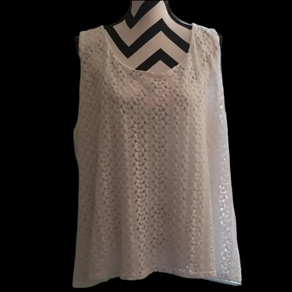 Dress Barn "Crocheted" Tank - Picture 1 of 3